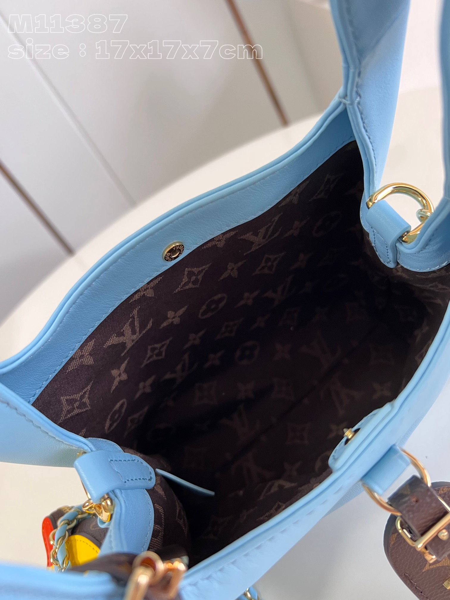 Louis Vuitton Shopping Bags